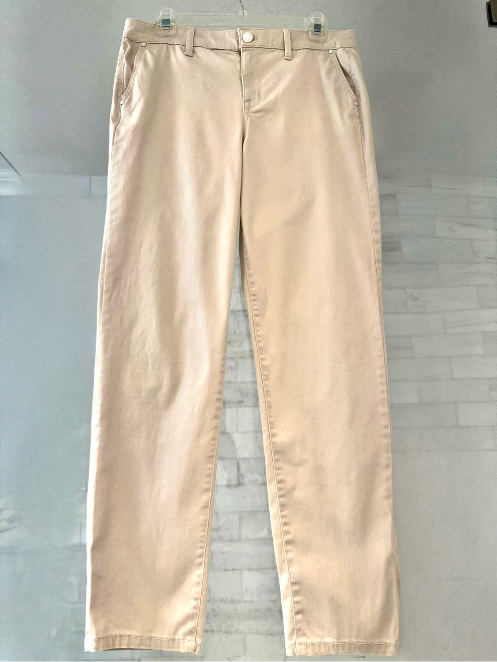 Women's Straight-Leg Jeans in Cream